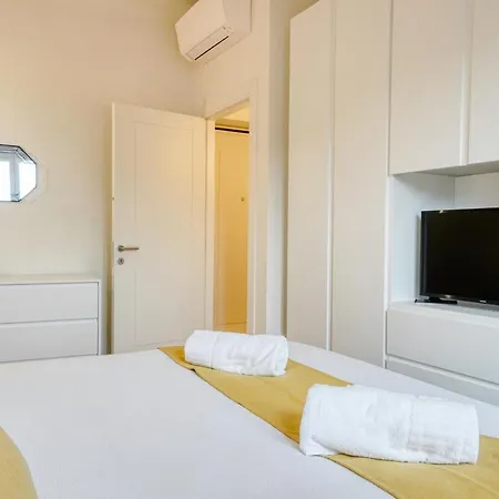 Piranesi Boutique - Modern Design 5 Mins From Linate Airport Apartment